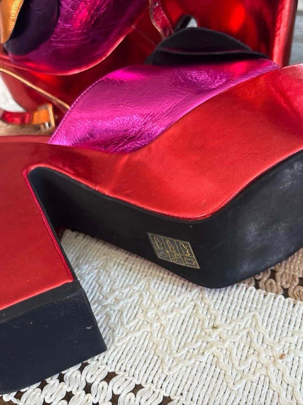 Jeffrey Campbell Metallic Floral Slide Mules in Fuchsia, Purple & Gold - Picture 2 of 3